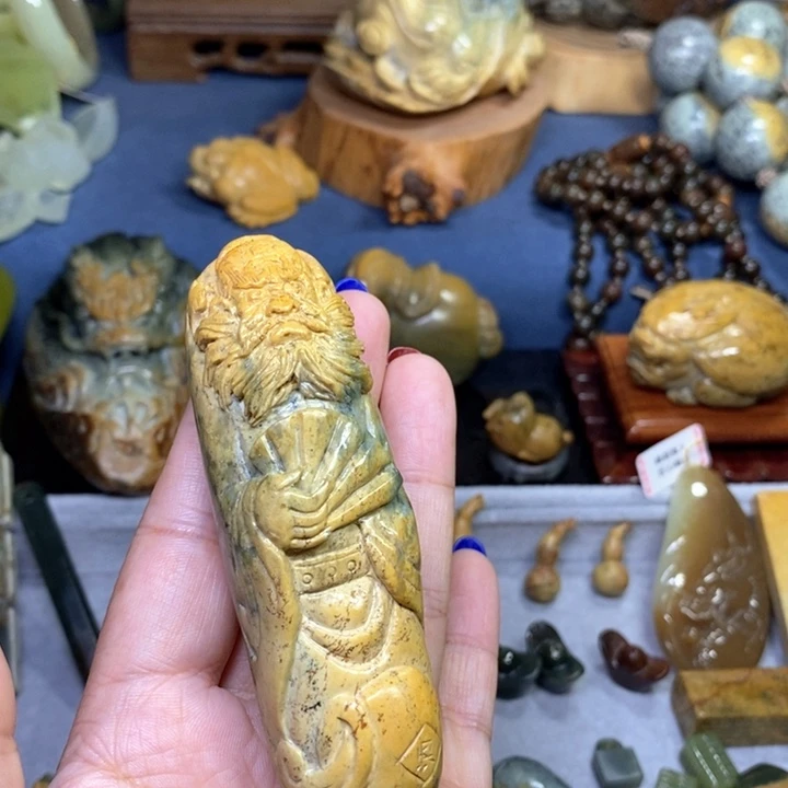 岫岩河磨玉（透闪石质玉）把件未镶嵌