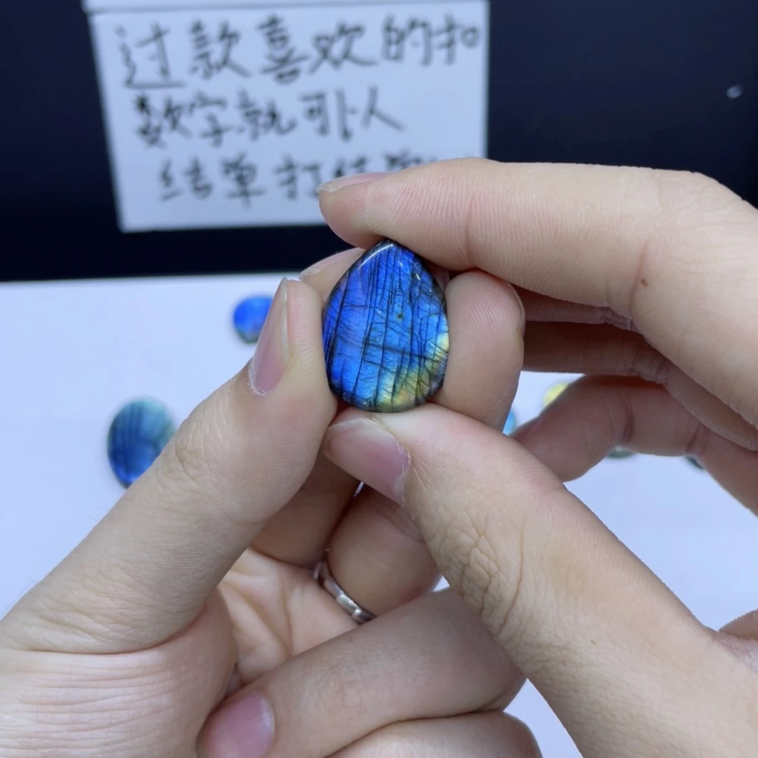 水晶不规则未镶嵌无***.