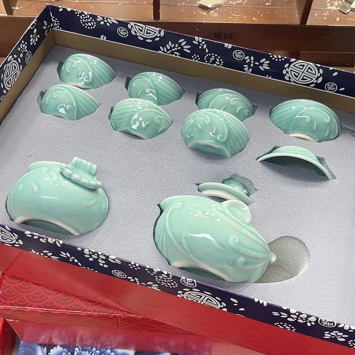 孤品茶具套装等。