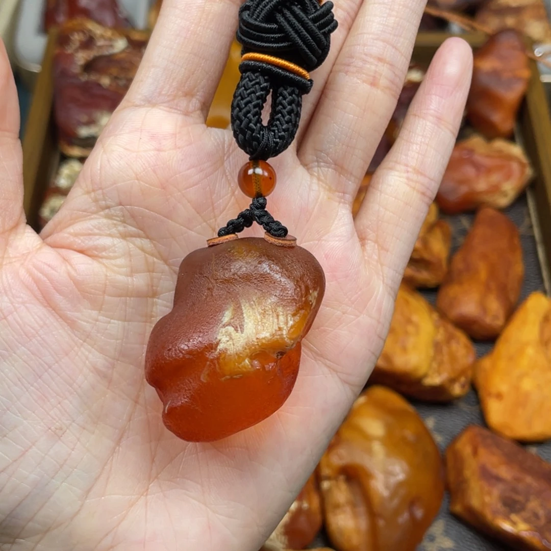 琥珀未镶嵌珠宝奇石