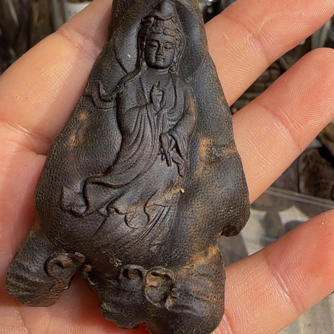 沉香吊坠木树包头沉水浮观音牌