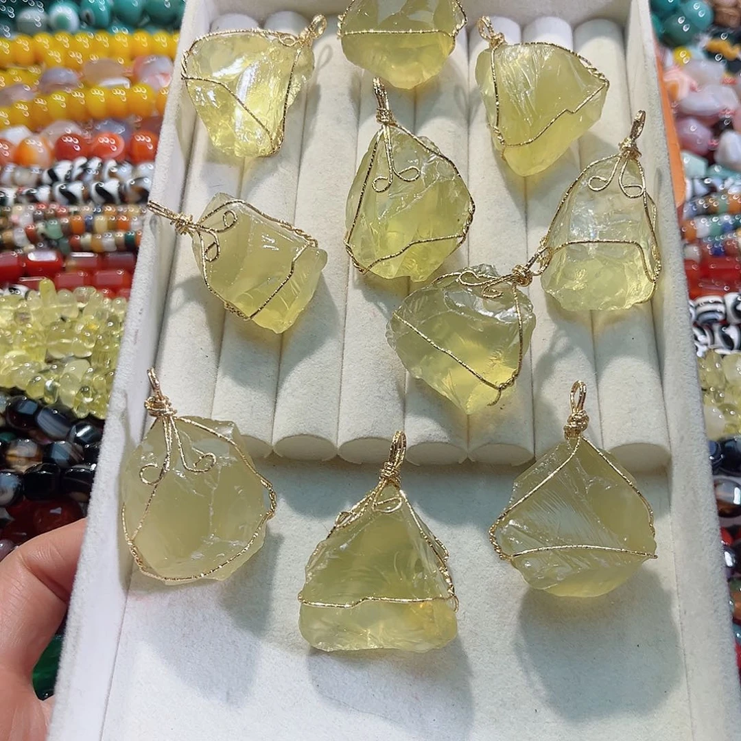 玛瑙/玉髓未镶嵌珠宝半成品柠檬水晶到手2颗吊坠