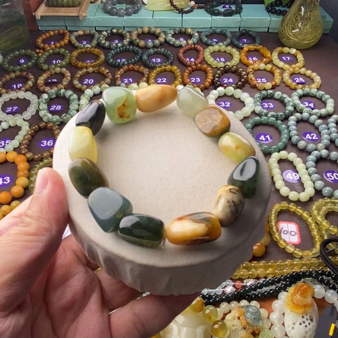 蛇纹石玉手串未镶嵌