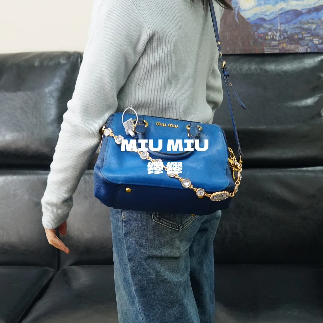 95新 MIU MIU/缪缪 miumiu/蓝色链条斜挎包/NE02612035/2035