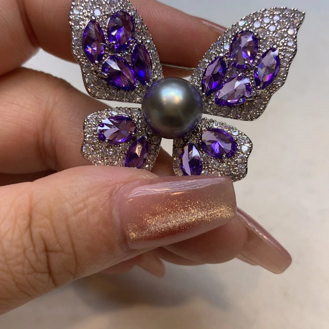 未镶嵌胸饰海水珍珠