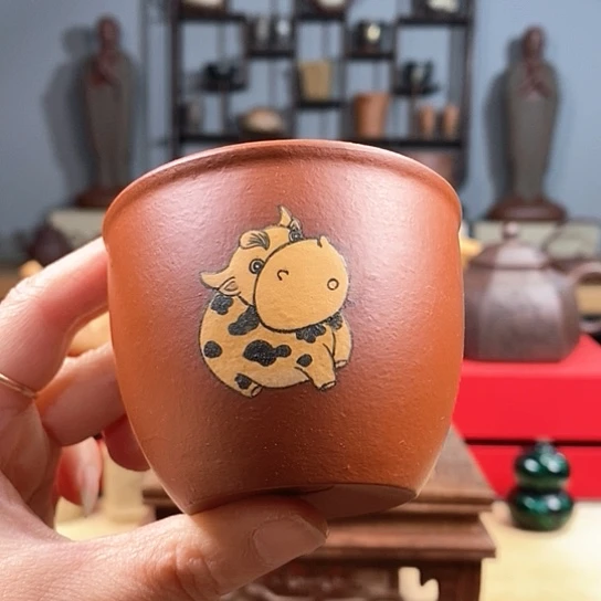 紫砂茶杯泥绘牛杯花泥