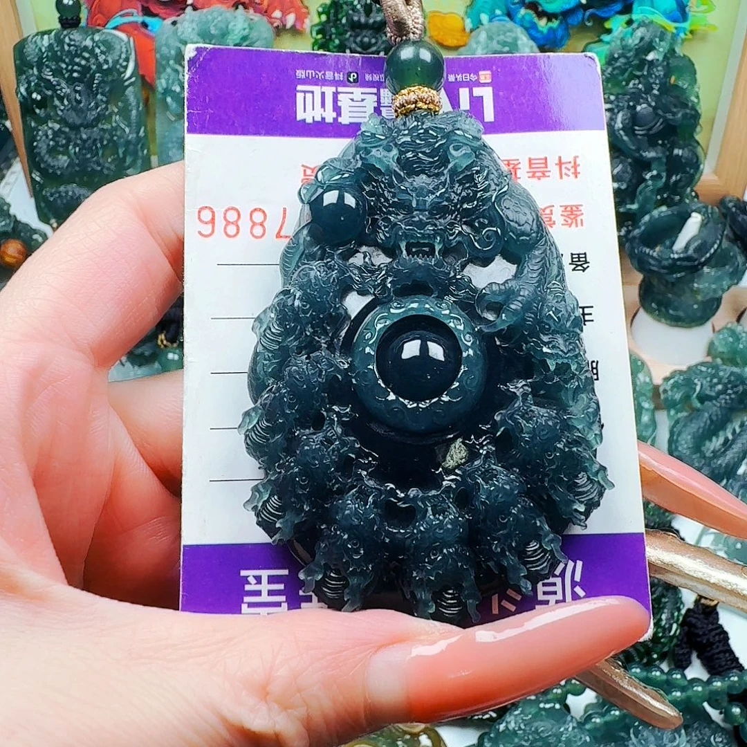 云***轻翡翠未镶嵌颈饰纯天然A货翡翠