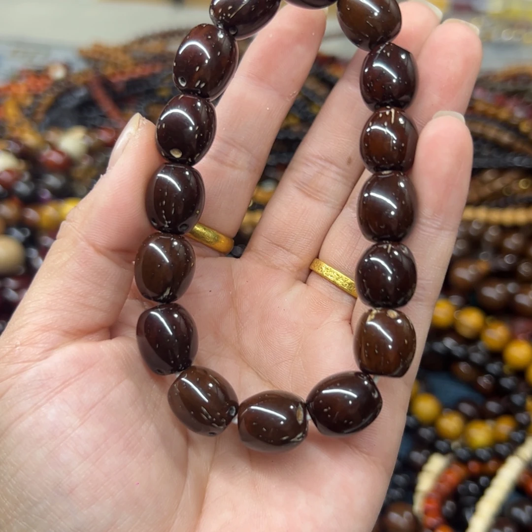 无事牌维腊木（绿檀）