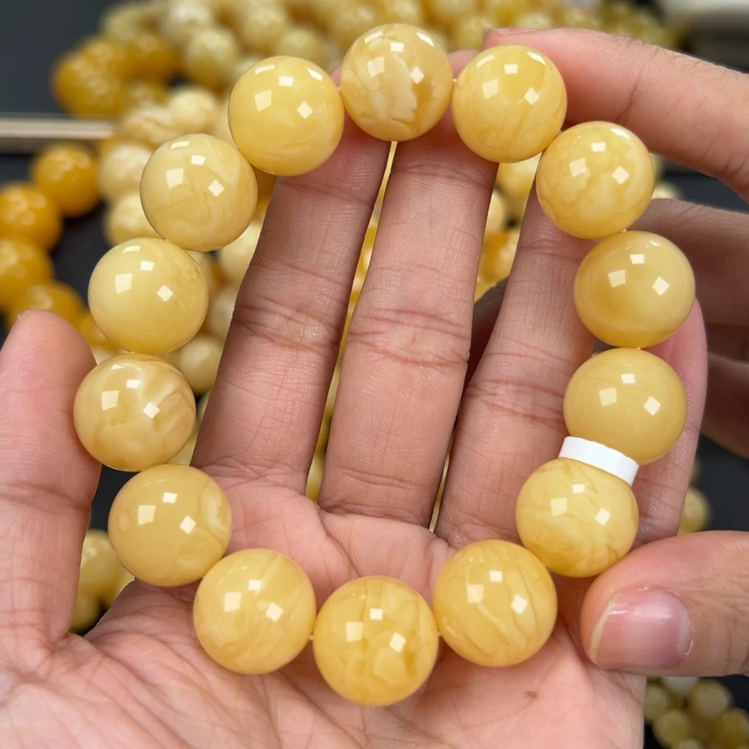 琥珀未镶嵌手链33.8克