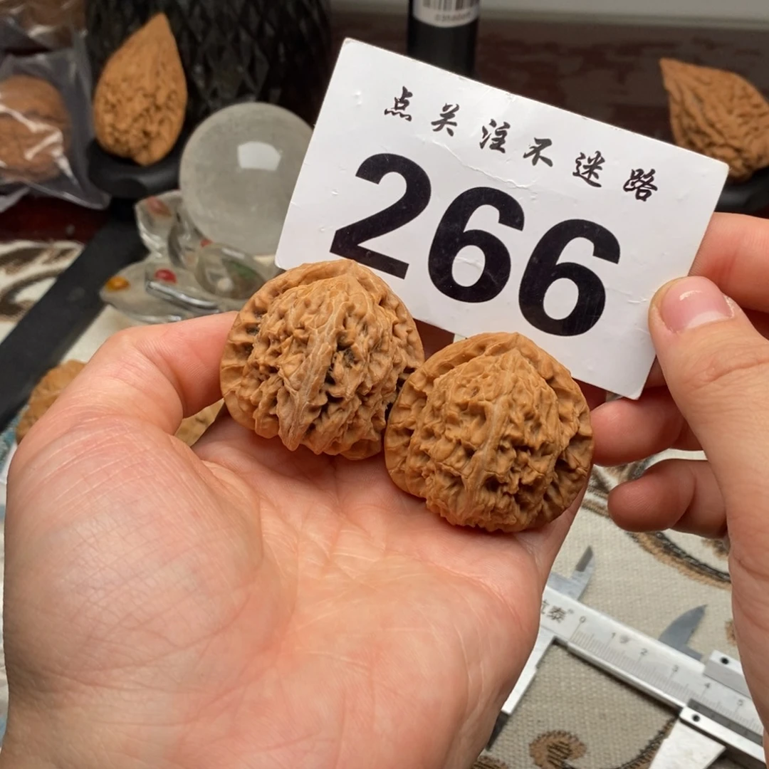 吊坠文玩核桃42三角