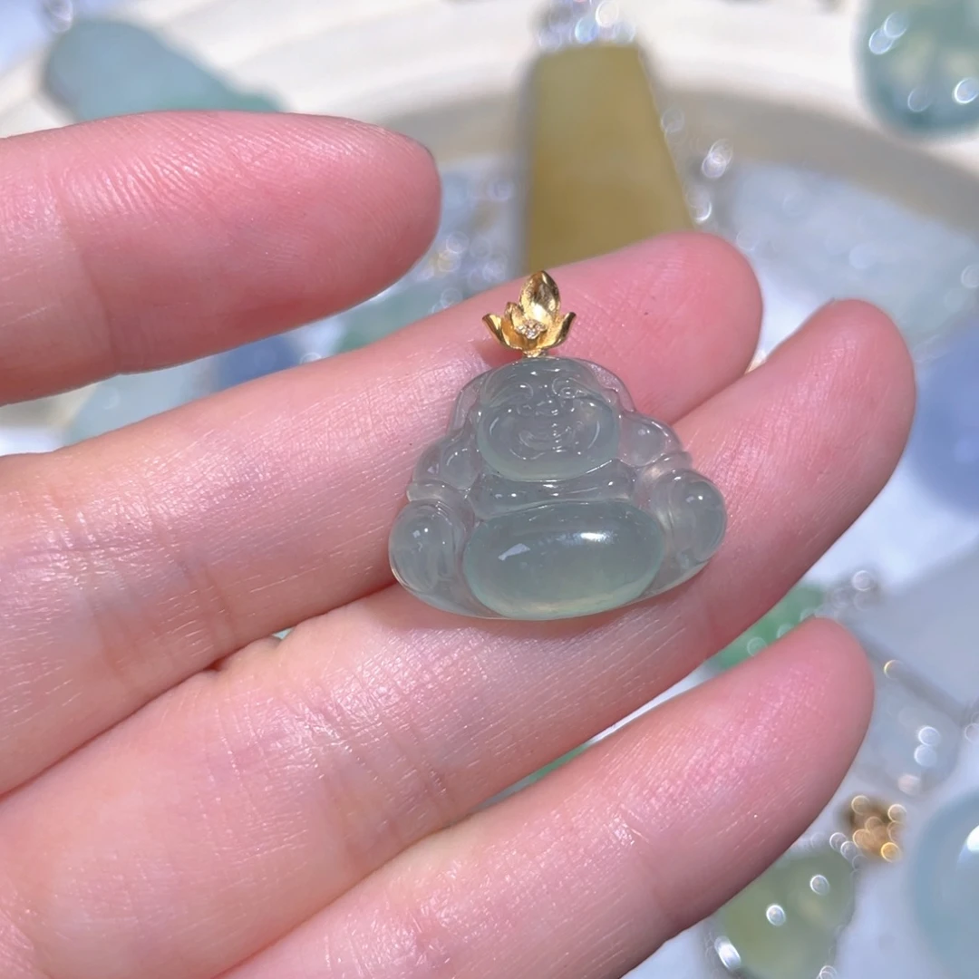 翡翠颈饰18K金镶嵌翡翠