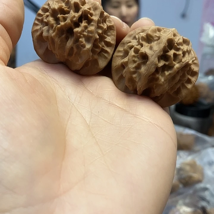 文玩核桃把件39.5蜡皮刀子