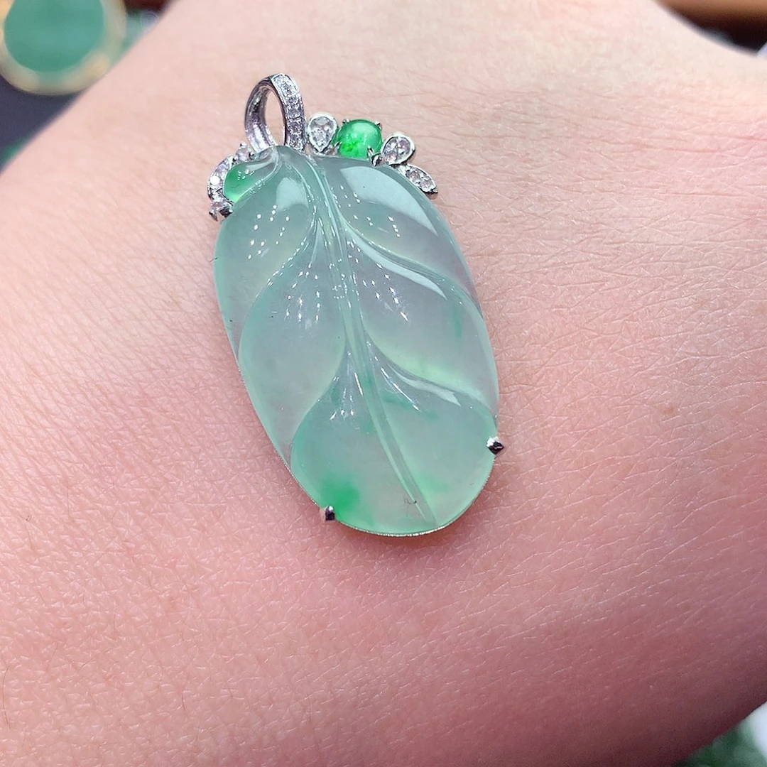 翡翠颈饰18K金镶嵌纯天然