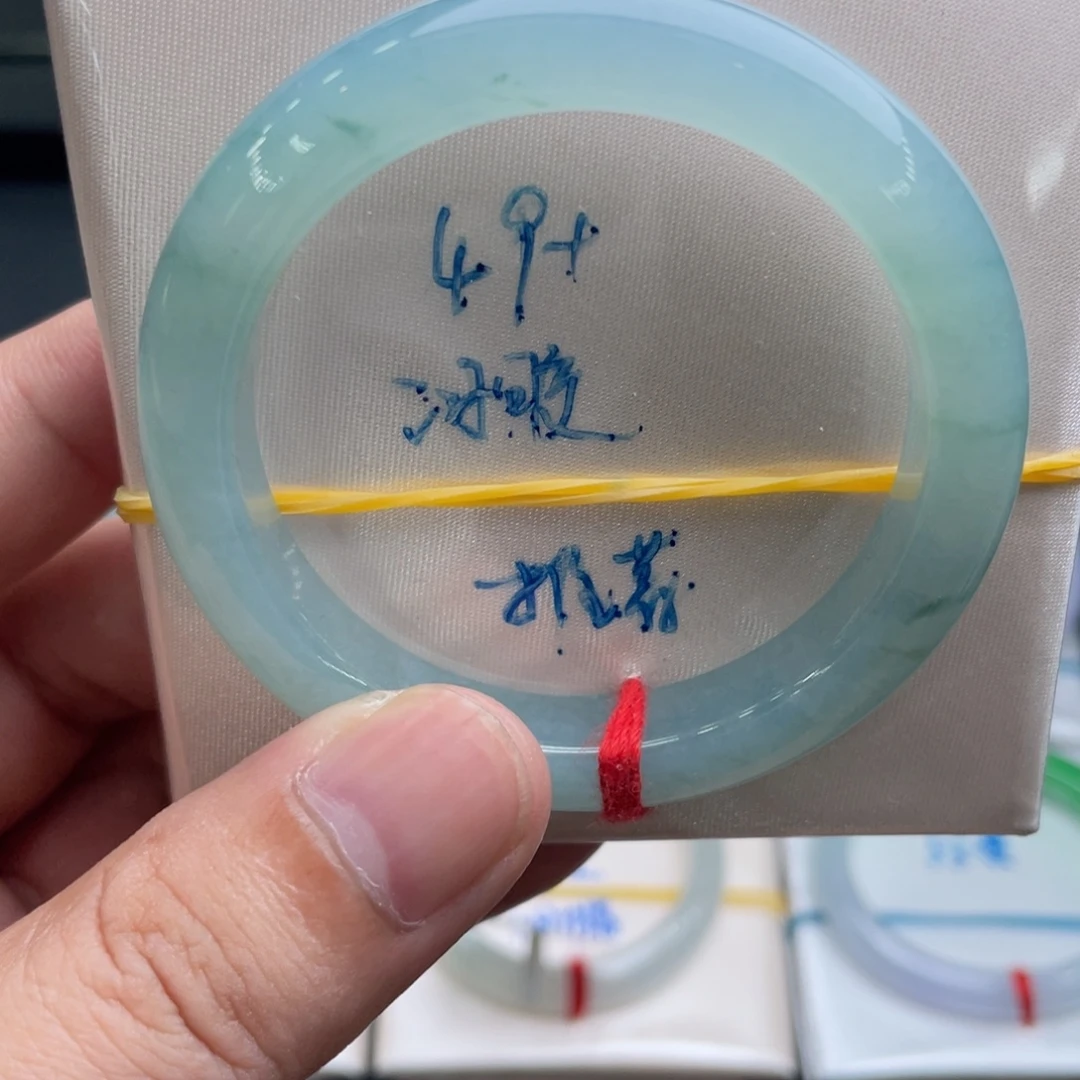 翡翠未镶嵌手镯翡翠手镯