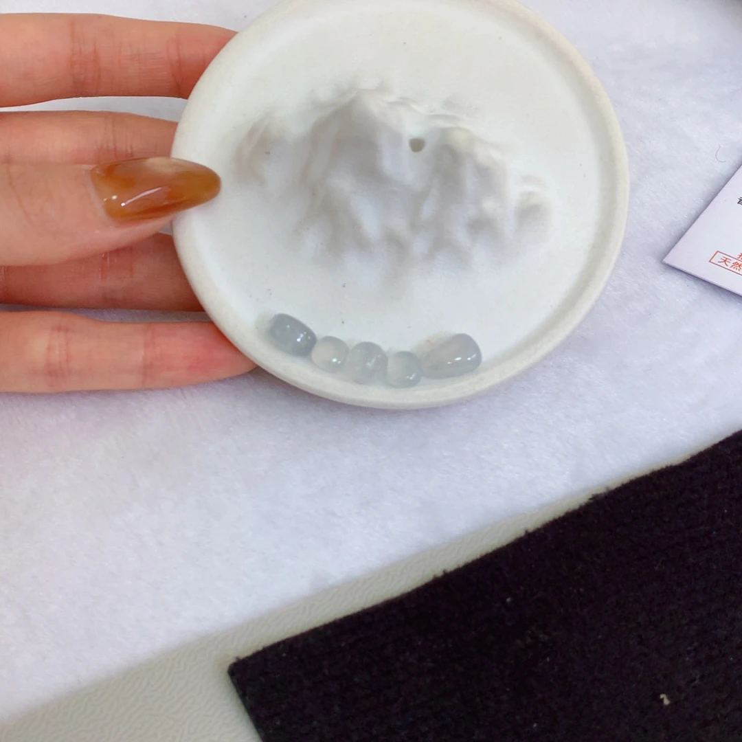 定制翡翠未镶嵌木纳随形 一组