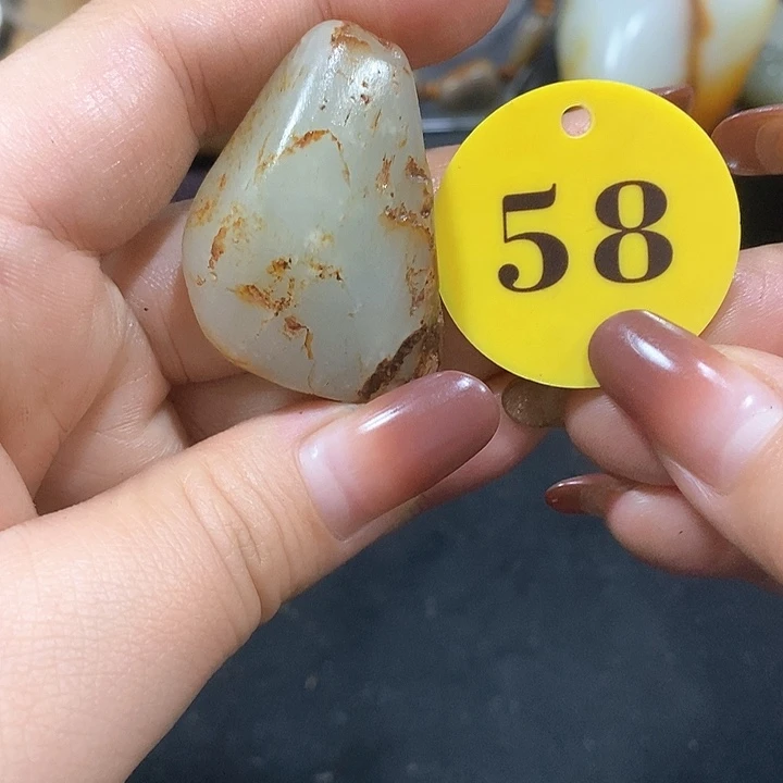 未镶嵌和田玉（糖玉）挂件