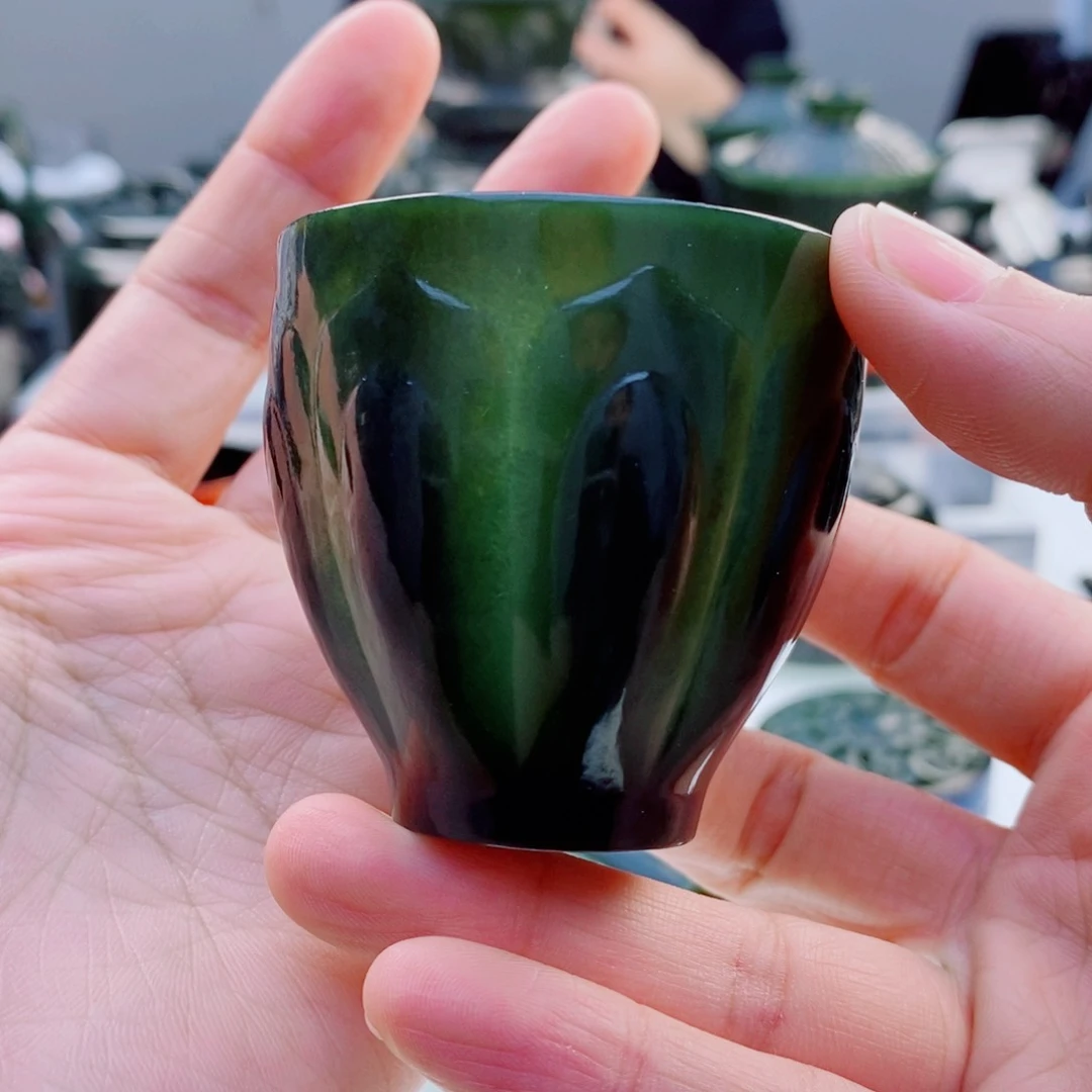 和田玉（青玉）未镶嵌把件何*琨