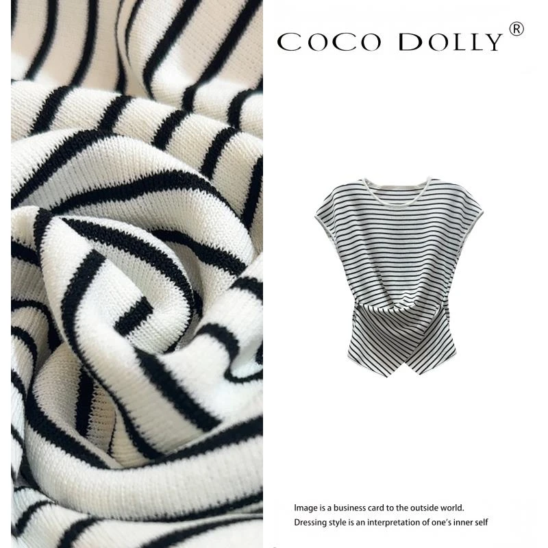 COCO DOLLY现货韩系不规则V领T恤女两粒扣交叉修身上衣9106