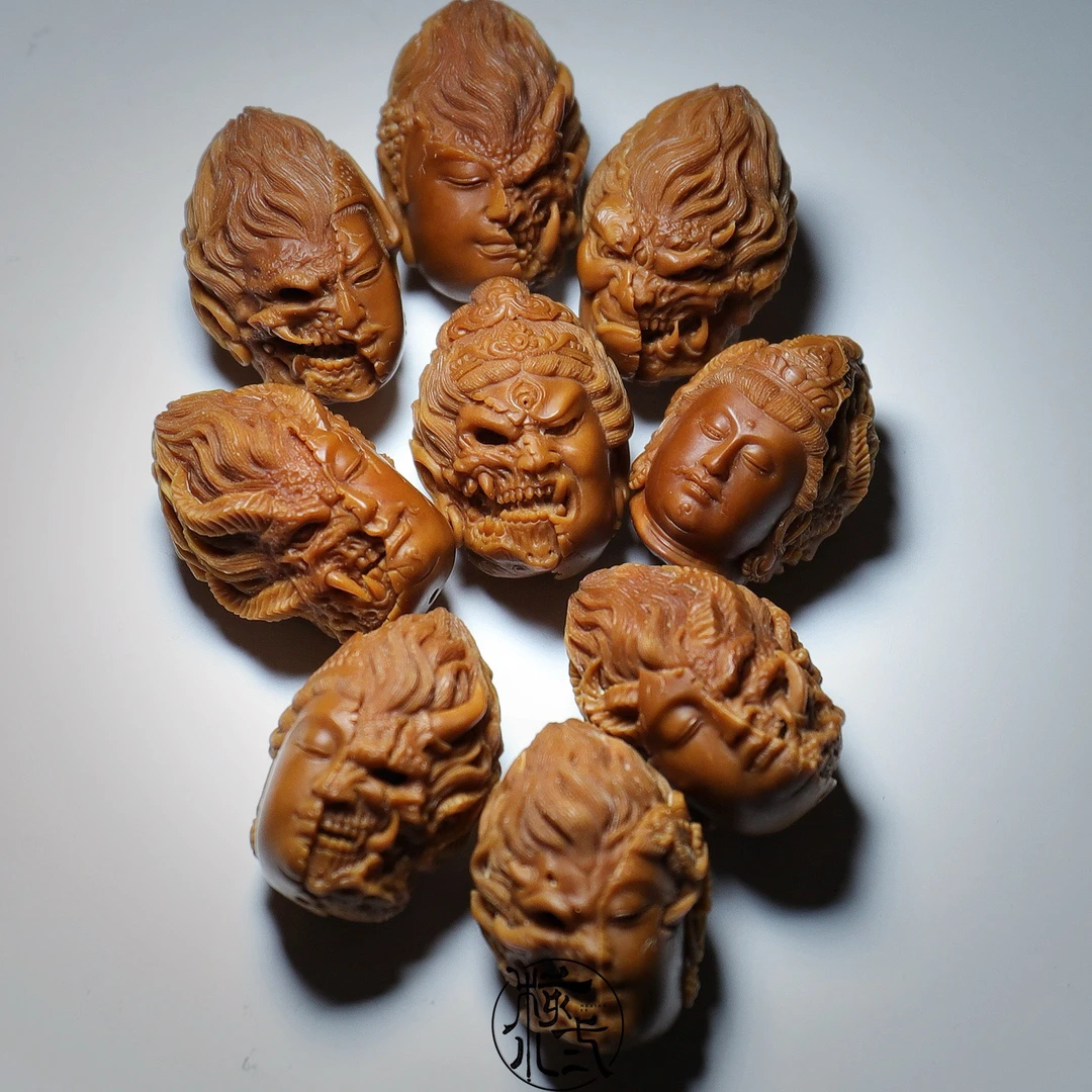 【一念万佛】果王料 纯手工雕刻 创意设计一念之间