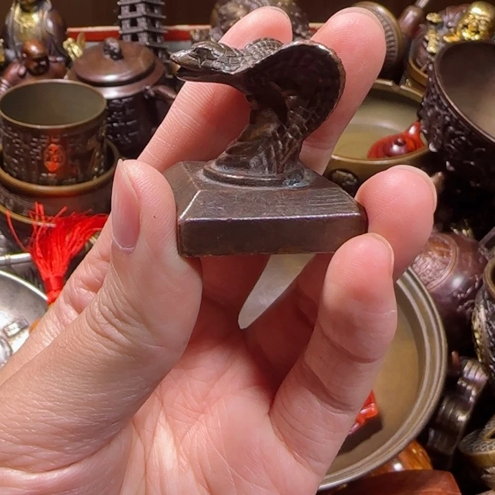 铜器把玩摆件链接