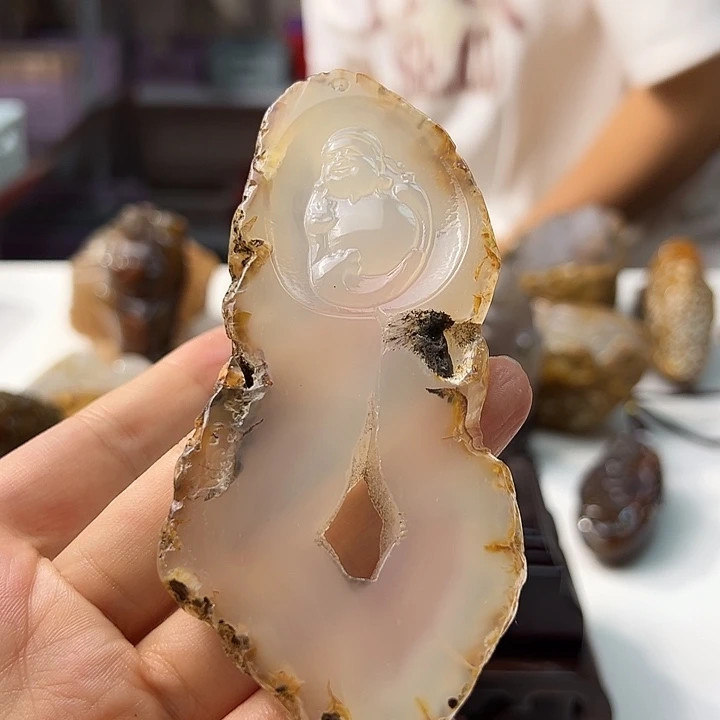 玛瑙/玉髓颈饰未镶嵌