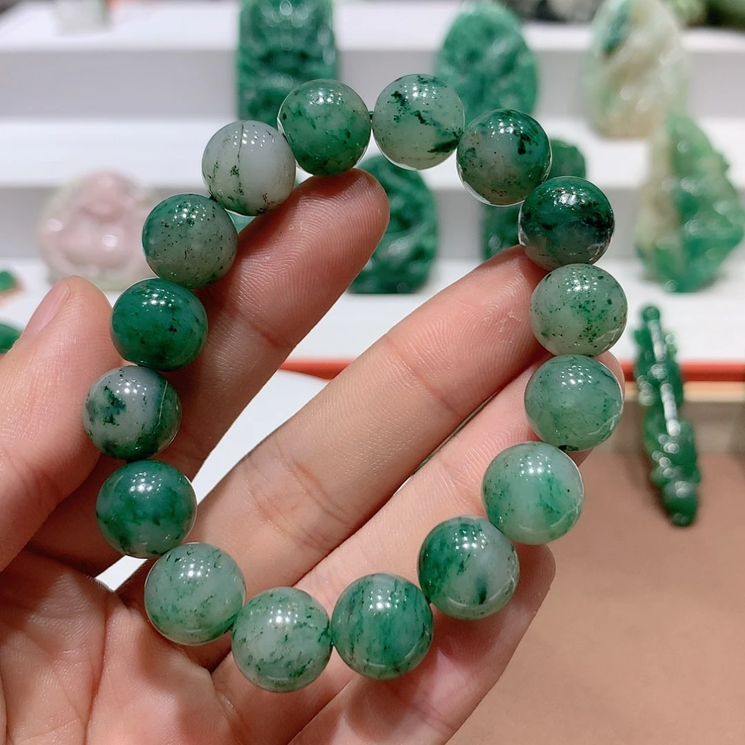 独山玉挂件未镶嵌小**士