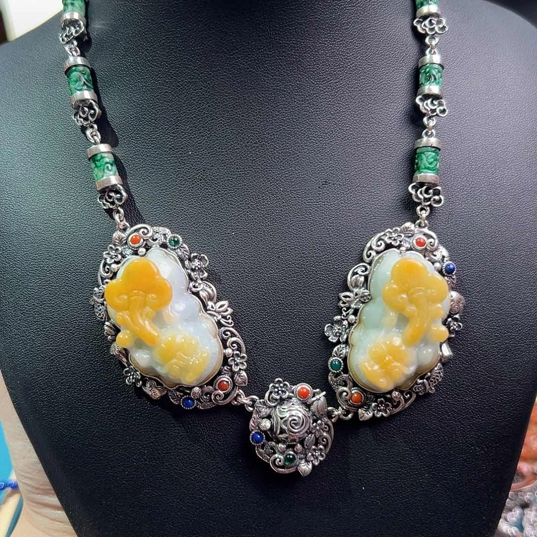 翡翠银S925镶嵌颈饰，