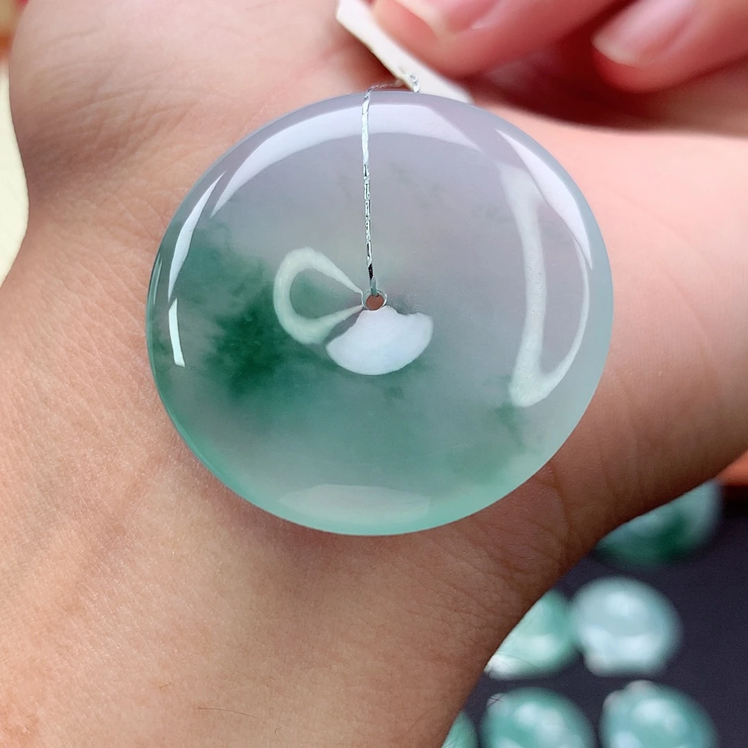 翡翠未镶嵌颈饰43 尺寸35.3-5.6