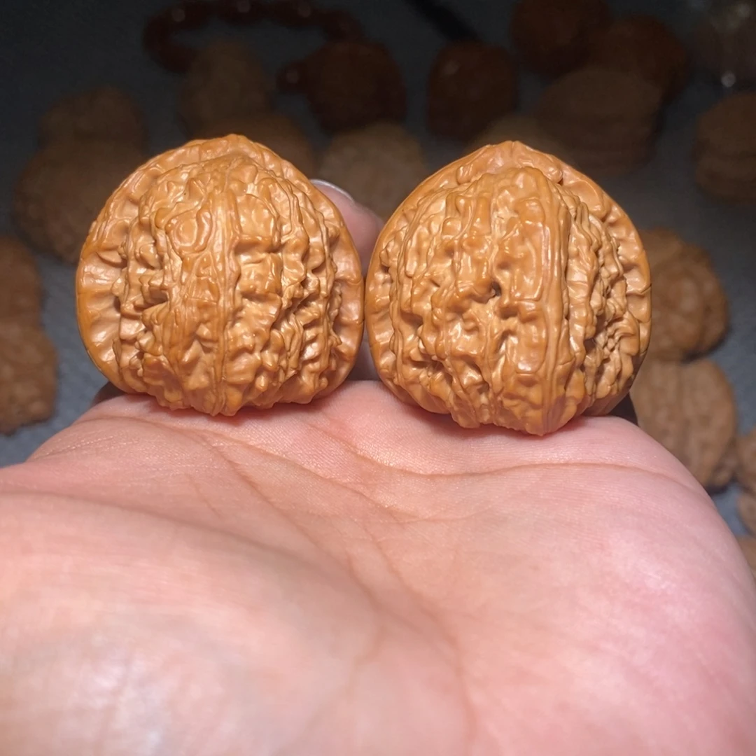 1***138尺三角白。