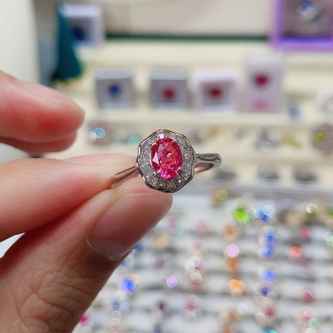 银S925镶嵌戒指戒指尖晶石