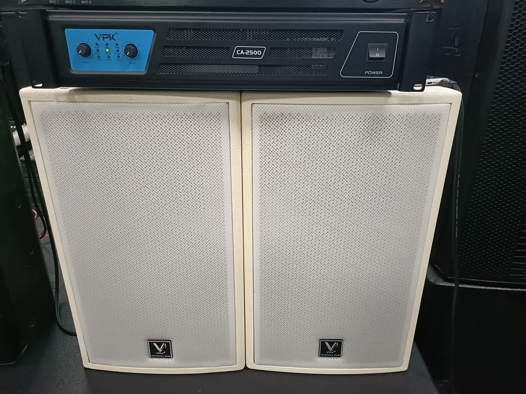 VPK 10寸音响一对，功放一台，不包邮
