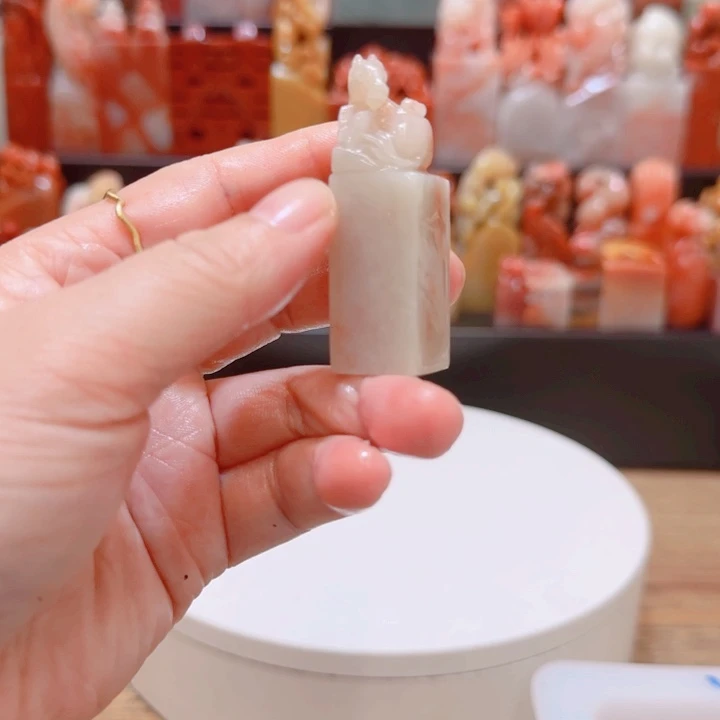 群***庄老挝石000000000000