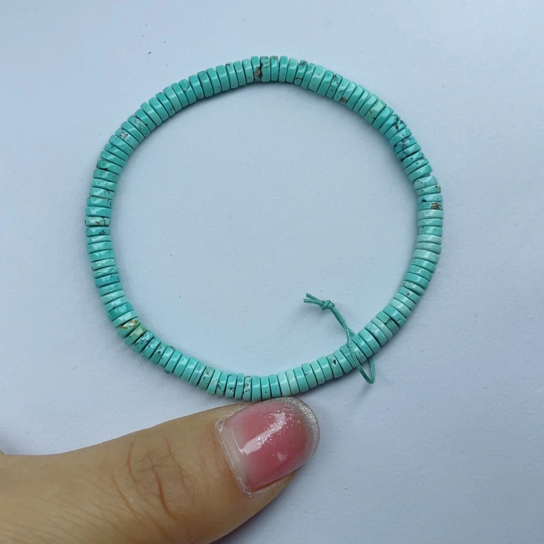 绿松石颈饰未镶嵌