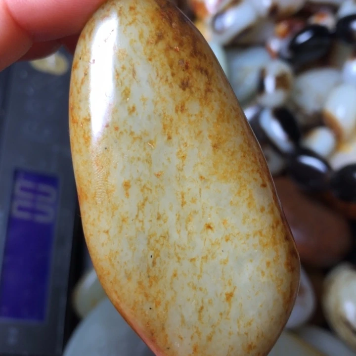 和田玉未镶嵌珠宝奇石