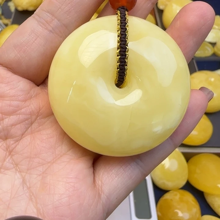 未镶嵌颈饰蜜蜡天然蜜蜡