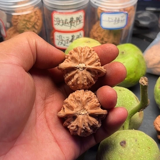 文玩核桃把件宫灯39