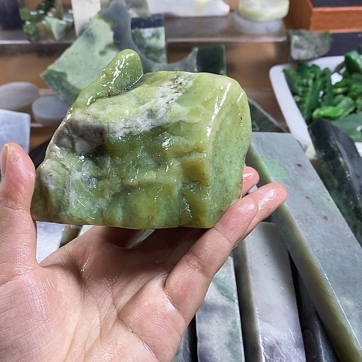 和田玉（糖玉）未镶嵌珠宝半成品