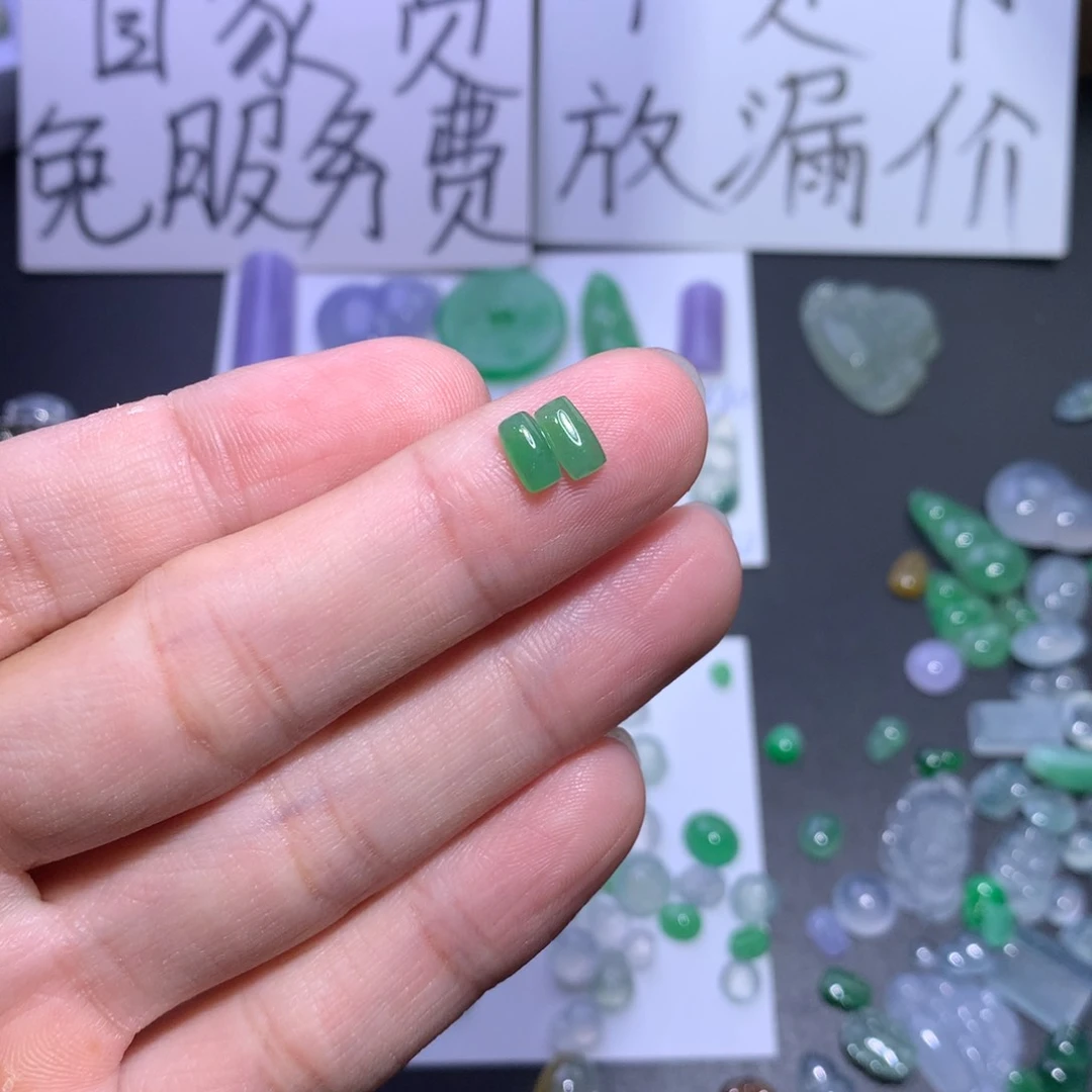 翡翠颈饰未镶嵌无事柱