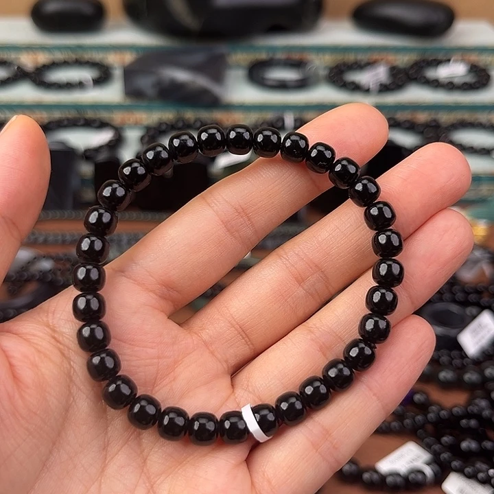 恰***初和田玉（青玉）未镶嵌手链