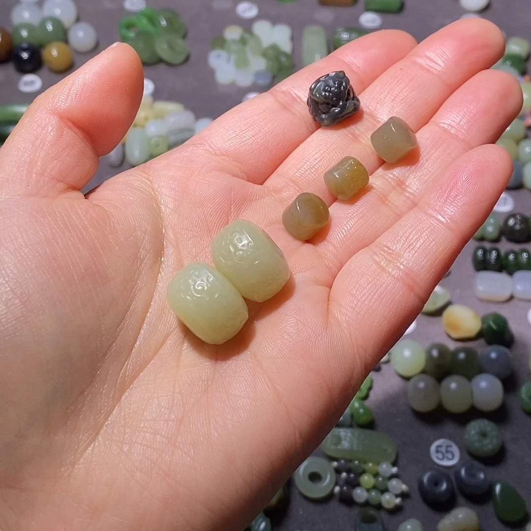 和田玉颈饰未镶嵌L***翠