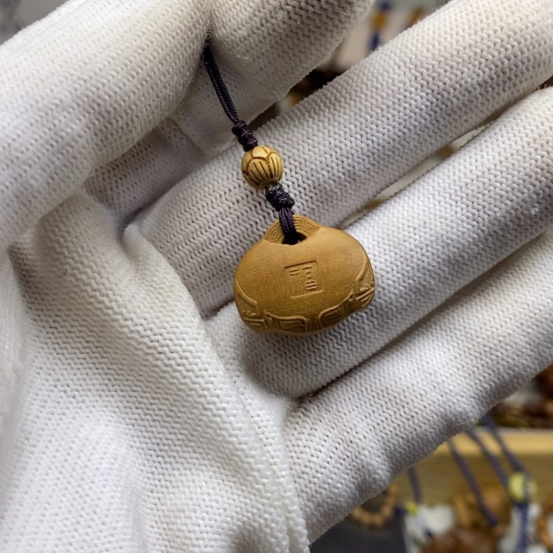 吊坠檀香木印度迈索尔老山檀如意锁2.0