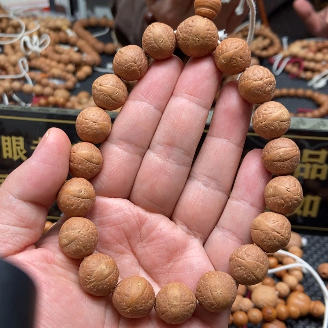 凤眼菩提吊坠15+手持