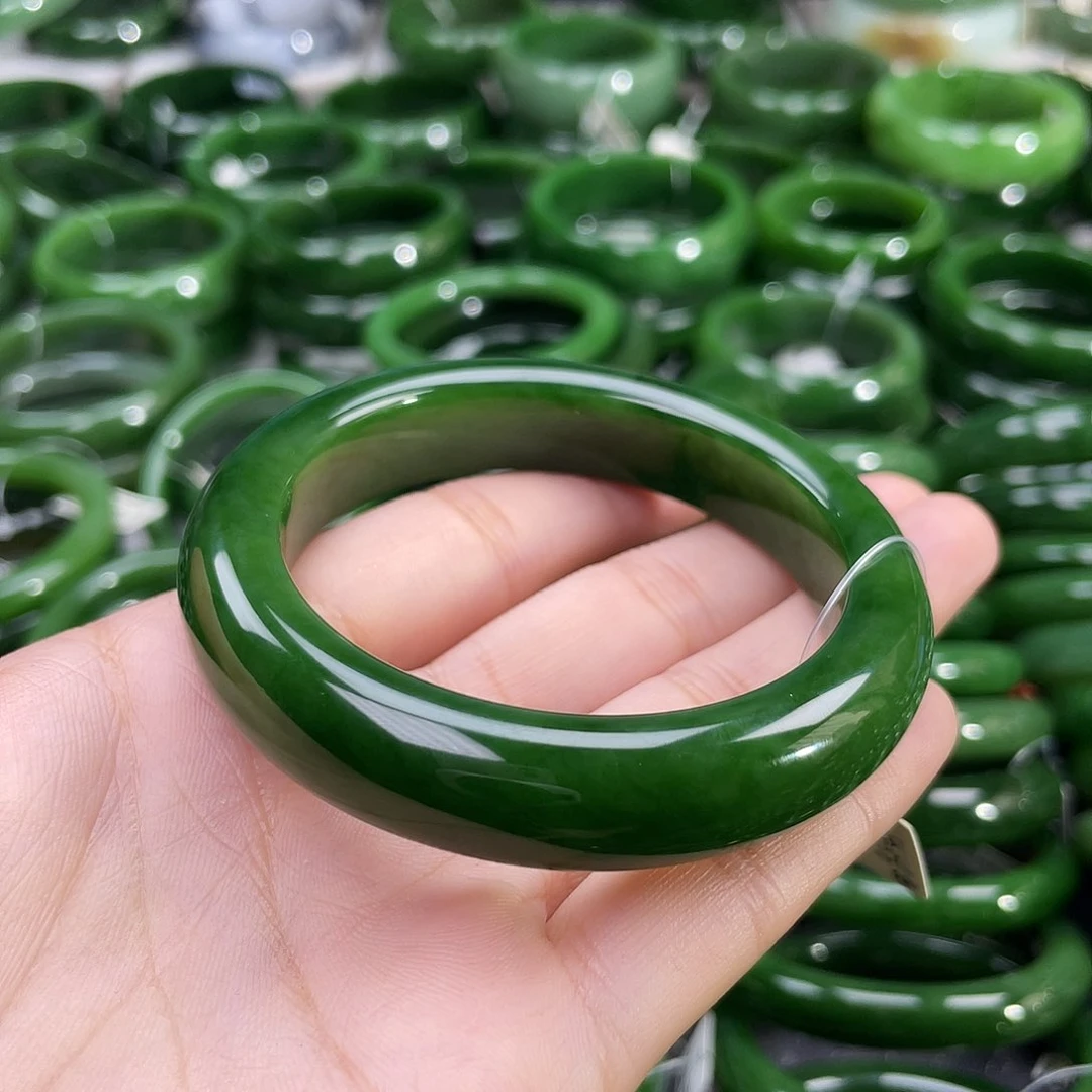 未镶嵌手镯和田玉（碧玉）