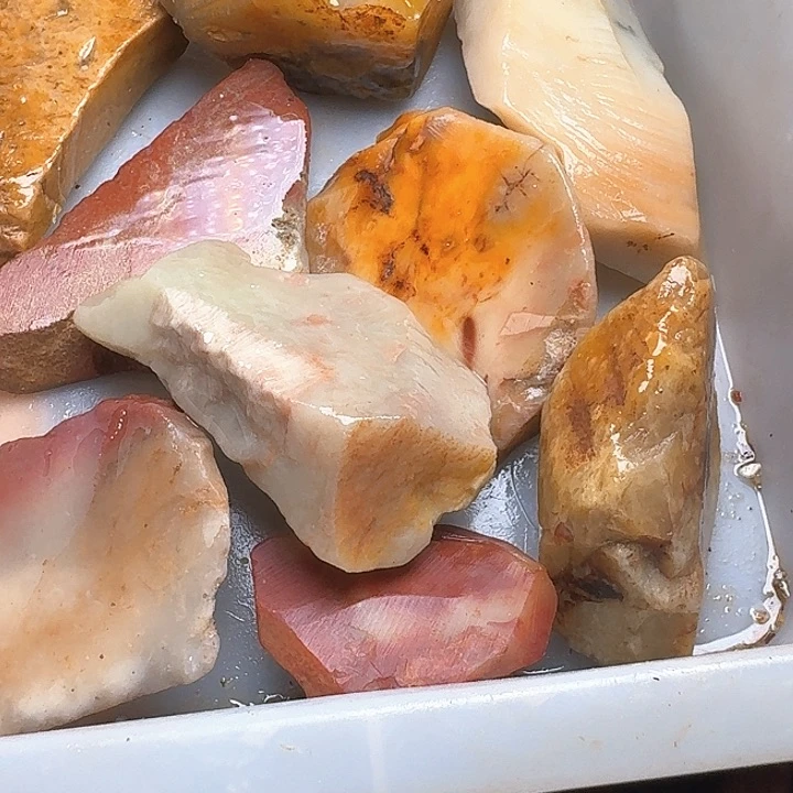 寿山石吸**人寿山石的价格