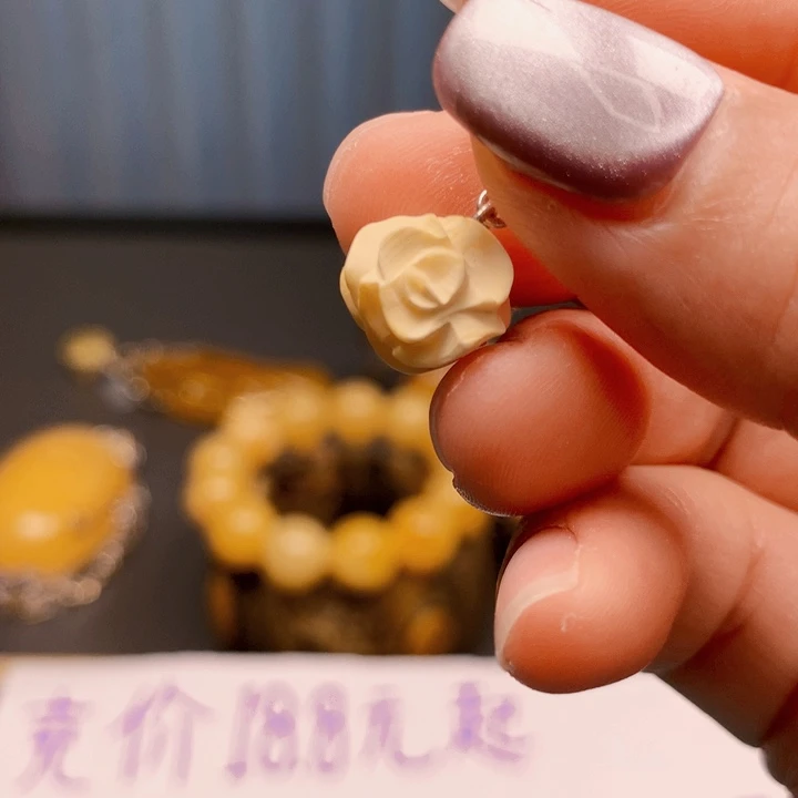 琥珀颈饰银S925镶嵌波兰设计款琥珀蜜蜡