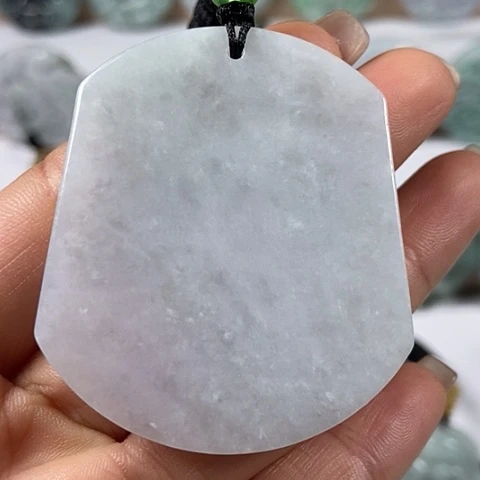 翡翠颈饰未镶嵌无事牌福利