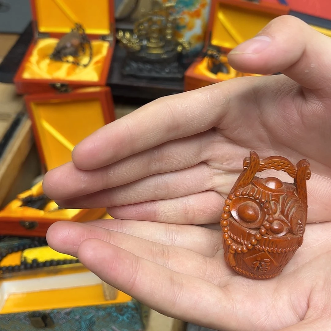 大叶紫檀（黑酸枝木类）
