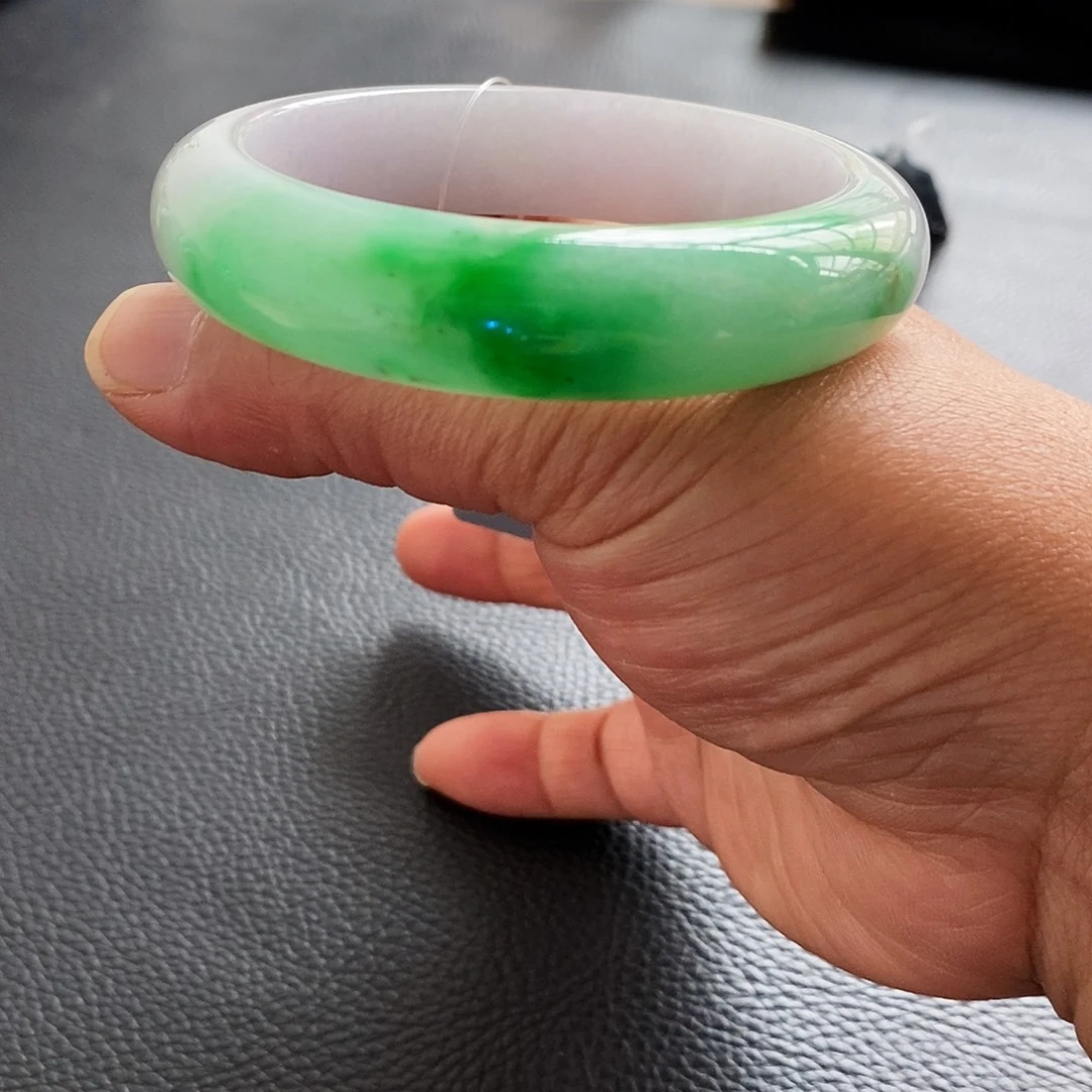 翡翠手镯未镶嵌天然翡翠手镯