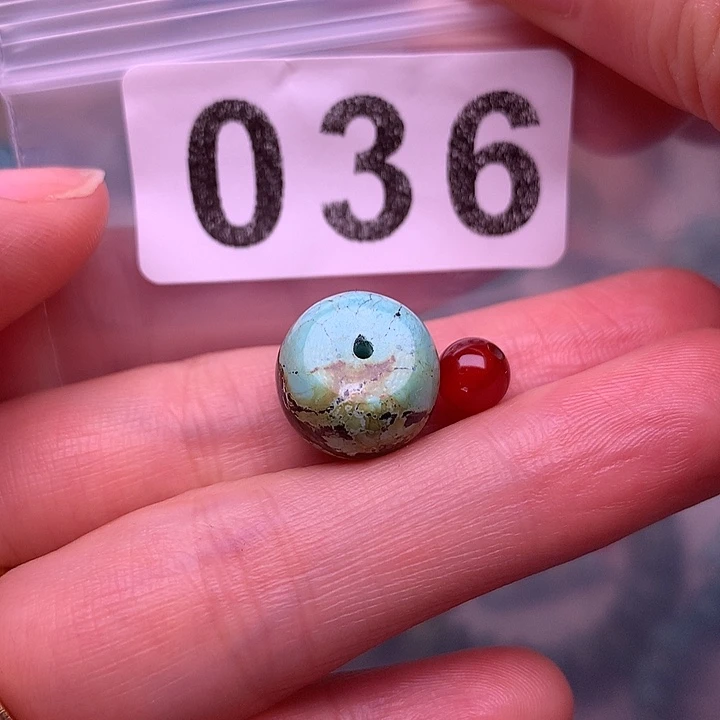 南红玛瑙未镶嵌珠宝奇石