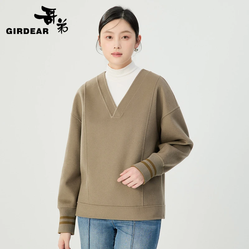 GIRDEAR/哥弟2025新款宽松百搭V领两穿双面呢卫衣长袖休闲1301069